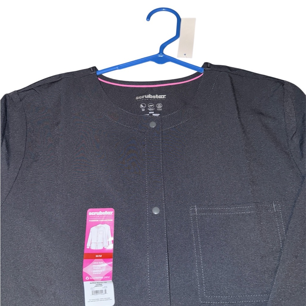 Women's Scrubs size medium - Picture 3 of 3